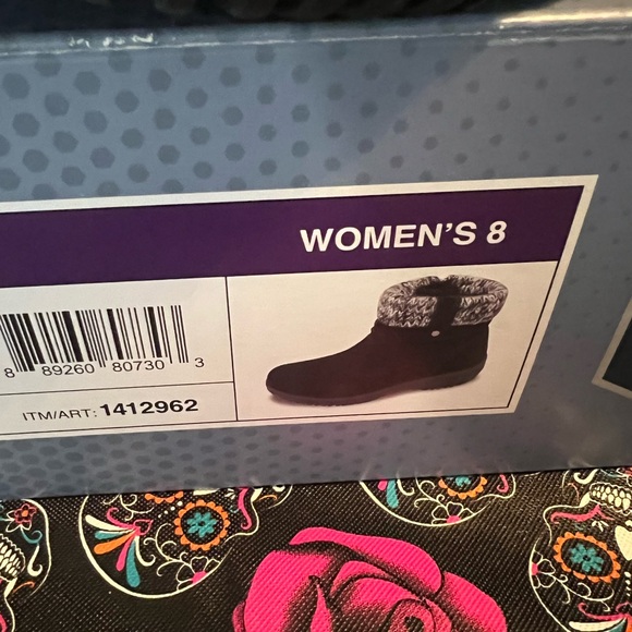 π Khombu Women's Laura All Weather Suede Leather Ankle Boots - Picture 10 of 17